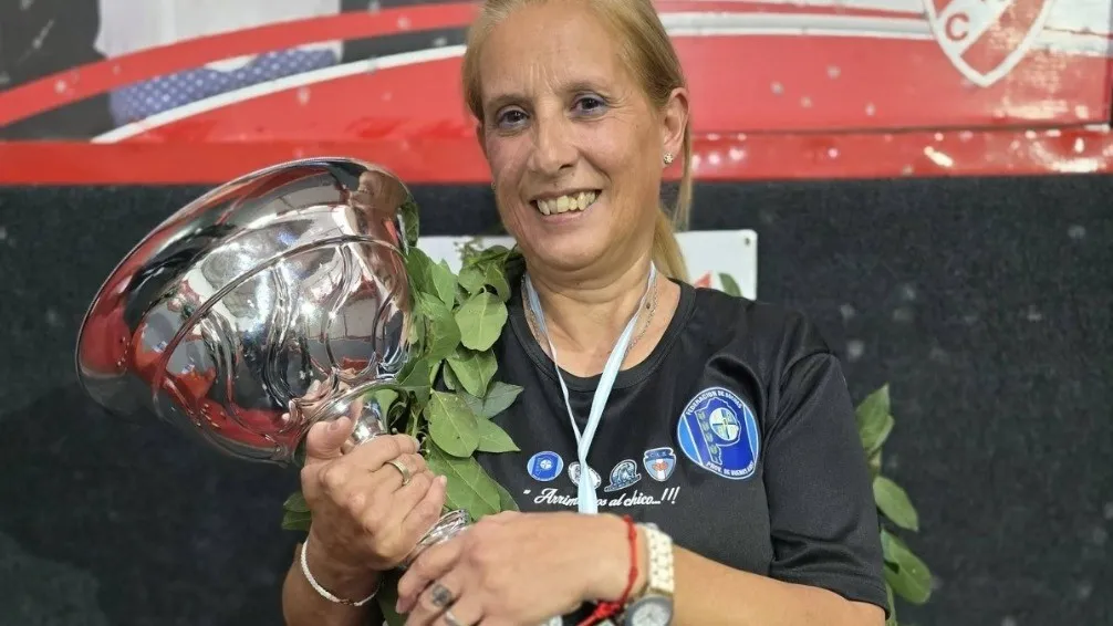 María Parache, representante de la Asociación de Bochas de Azul, competirá en la categoría A, la máxima divisional del Provincial, respaldada por una destacada trayectoria y títulos obtenidos en campe